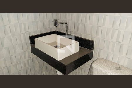 Casa à venda com 155m², 4 quartos e 2 vagasBanheiro Social