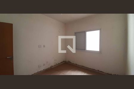 Casa à venda com 155m², 4 quartos e 2 vagasQuarto 2