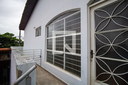 Casa para alugar com 150m², 3 quartos e 1 vaga Casa para alugar com 150m², 3 quartos e 1 vagaFachada