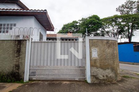 Casa para alugar com 150m², 3 quartos e 1 vaga Casa para alugar com 150m², 3 quartos e 1 vagaEntrada para garagem