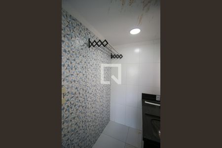 Área de Serviço de apartamento para alugar com 2 quartos, 45m² em Jardim das Oliveiras, Itaquaquecetuba