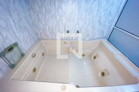 Apartamento à venda com 144m², 3 quartos e 1 vagaBanheiro da Suíte 1