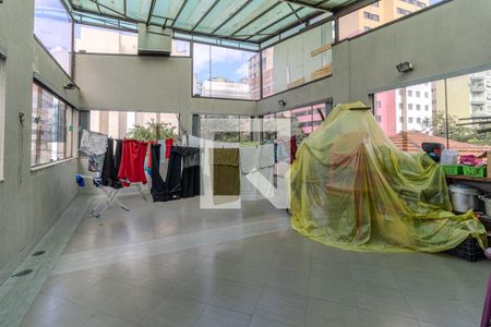 Casa à venda com 519m², 3 quartos e 5 vagas Casa à venda com 519m², 3 quartos e 5 vagasSalão 1