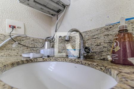 Casa à venda com 519m², 3 quartos e 5 vagas Casa à venda com 519m², 3 quartos e 5 vagasLavabo 2