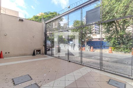 Casa à venda com 519m², 3 quartos e 5 vagas Casa à venda com 519m², 3 quartos e 5 vagasPortão