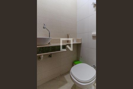 Casa à venda com 519m², 3 quartos e 5 vagas Casa à venda com 519m², 3 quartos e 5 vagasLavabo 3