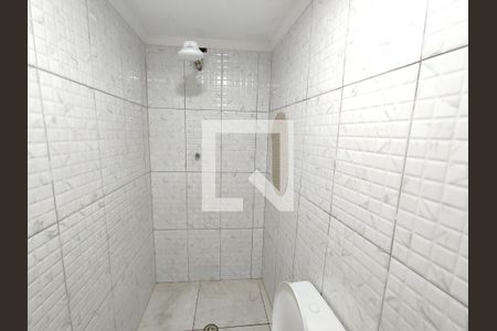 Casa para alugar com 8m², 1 quarto e sem vaga Casa para alugar com 8m², 1 quarto e sem vagaBanheiro