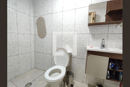 Casa para alugar com 8m², 1 quarto e sem vaga Casa para alugar com 8m², 1 quarto e sem vagaBanheiro