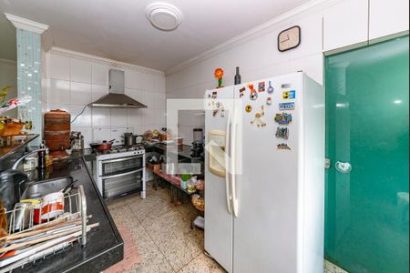 Casa à venda com 460m², 4 quartos e 8 vagas Casa à venda com 460m², 4 quartos e 8 vagasCozinha