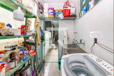 Casa à venda com 460m², 4 quartos e 8 vagas Casa à venda com 460m², 4 quartos e 8 vagasÁrea de Serviço