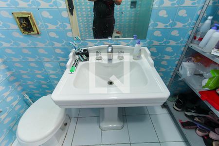 Casa à venda com 135m², 3 quartos e 1 vaga Casa à venda com 135m², 3 quartos e 1 vagaBanheiro