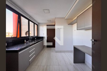Apartamento para alugar com 199m², 3 quartos e 4 vagasCozinha
