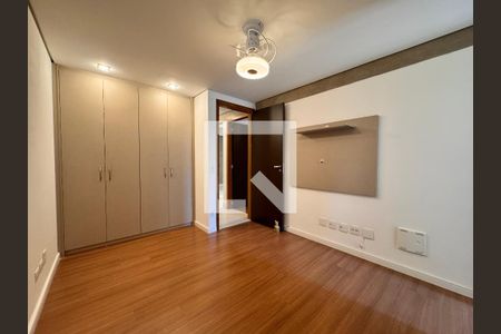 Apartamento para alugar com 199m², 3 quartos e 4 vagasSuite 2