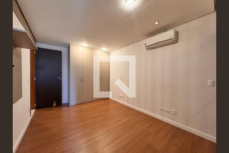 Apartamento para alugar com 199m², 3 quartos e 4 vagasSuite 1