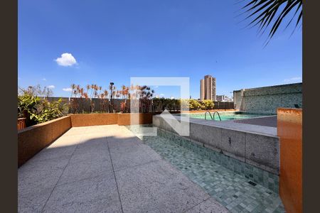 Apartamento para alugar com 199m², 3 quartos e 4 vagasÁrea comum - Piscina