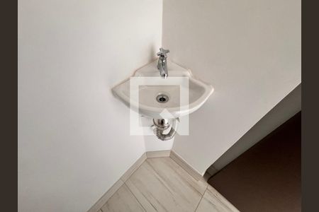 Apartamento para alugar com 199m², 3 quartos e 4 vagasBanheiro de serviço