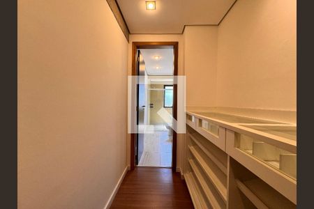 Apartamento para alugar com 199m², 3 quartos e 4 vagasCloset da suíte 3
