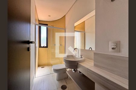 Apartamento para alugar com 199m², 3 quartos e 4 vagasBanheiro da Suíte 2