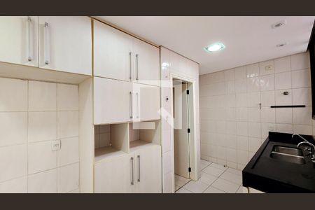 Apartamento à venda com 197m², 4 quartos e 2 vagasCozinha