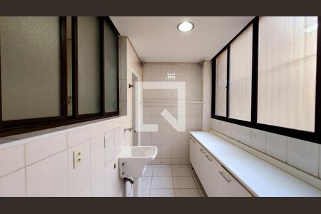 Apartamento à venda com 197m², 4 quartos e 2 vagasLavanderia