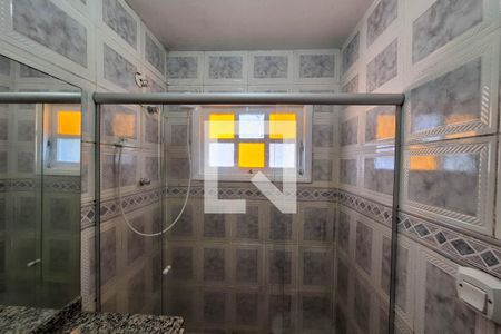 Casa à venda com 330m², 3 quartos e 3 vagasBanheiro Social