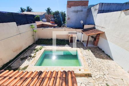 Casa à venda com 330m², 3 quartos e 3 vagasTerraço
