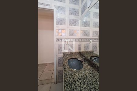 Casa à venda com 330m², 3 quartos e 3 vagasBanheiro Social