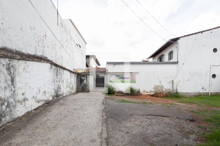 Casa à venda com 360m², 4 quartos e 2 vagasEntrada