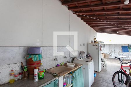 Casa à venda com 360m², 4 quartos e 2 vagasÁrea de Serviço