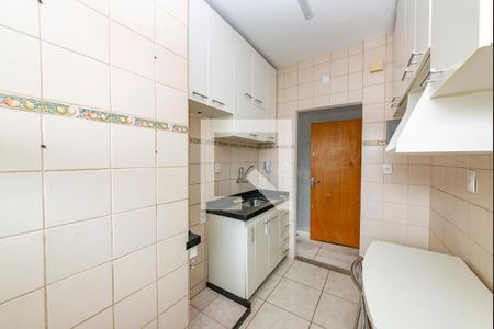 Apartamento para alugar com 90m², 2 quartos e 2 vagas Apartamento para alugar com 90m², 2 quartos e 2 vagasCozinha