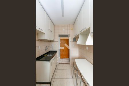 Apartamento para alugar com 90m², 2 quartos e 2 vagas Apartamento para alugar com 90m², 2 quartos e 2 vagasCozinha