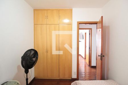 Apartamento à venda com 130m², 4 quartos e 2 vagasQuarto 1