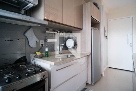 Cozinha de apartamento para alugar com 2 quartos, 48m² em Cangaiba, São Paulo