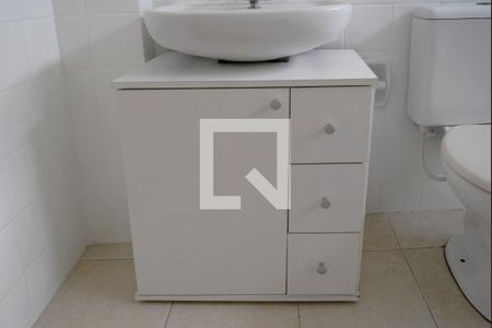 Apartamento para alugar com 74m², 2 quartos e sem vagaBanheiro