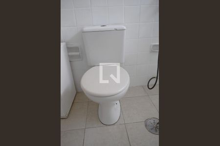 Apartamento para alugar com 74m², 2 quartos e sem vagaBanheiro