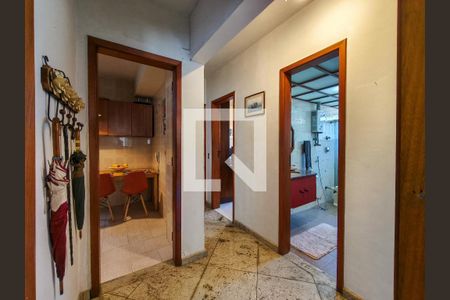 Apartamento à venda com 159m², 4 quartos e 1 vagaCorredor