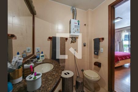 Apartamento à venda com 159m², 4 quartos e 1 vagaBanheiro da Suíte