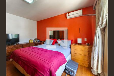 Apartamento à venda com 159m², 4 quartos e 1 vagaSuíte