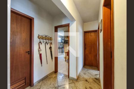 Apartamento à venda com 159m², 4 quartos e 1 vagaCorredor