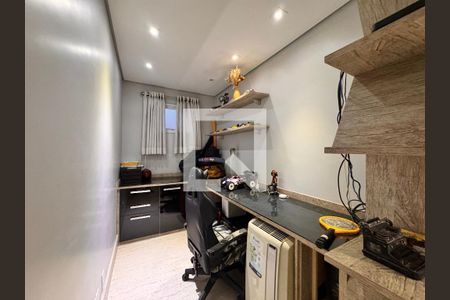 Apartamento à venda com 169m², 3 quartos e 2 vagasEscritório