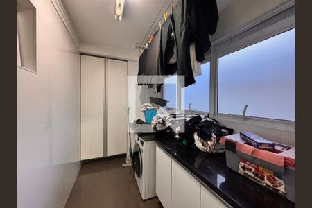 Apartamento à venda com 169m², 3 quartos e 2 vagasLavanderia