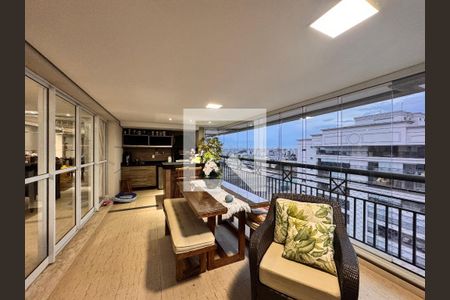 Apartamento à venda com 169m², 3 quartos e 2 vagasVaranda gourmet