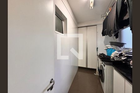 Apartamento à venda com 169m², 3 quartos e 2 vagasLavanderia