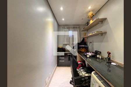 Apartamento à venda com 169m², 3 quartos e 2 vagasEscritório