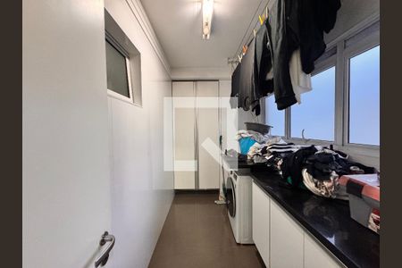 Apartamento à venda com 169m², 3 quartos e 2 vagasLavanderia