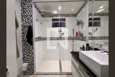 Apartamento à venda com 169m², 3 quartos e 2 vagasBanheiro da Suíte 1