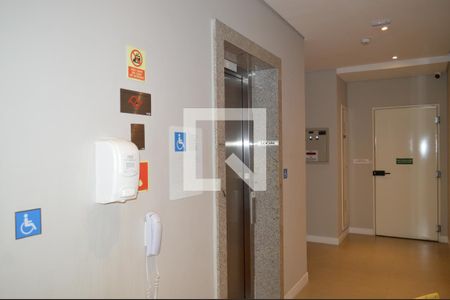 Studio para alugar com 27m², 1 quarto e sem vagaElevadores