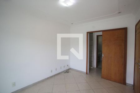 Casa de condomínio à venda com 240m², 4 quartos e 2 vagasQuarto Suíte 3