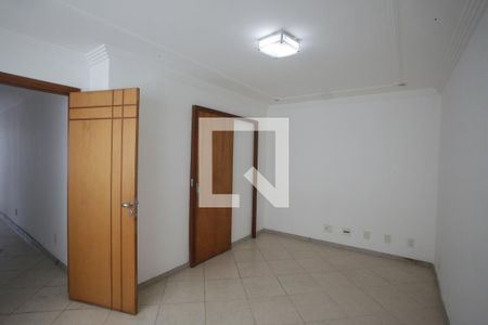 Casa de condomínio à venda com 240m², 4 quartos e 2 vagasQuarto