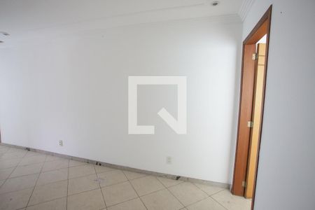 Casa de condomínio à venda com 240m², 4 quartos e 2 vagasHall dos Quartos